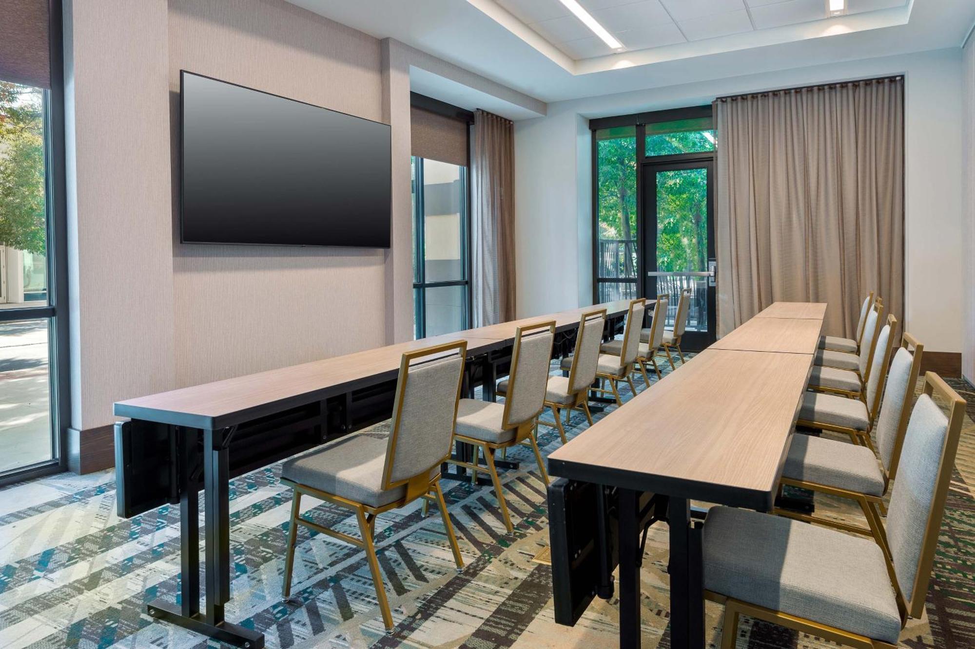 Courtyard By Marriott Atlanta Midtown Hotel Eksteriør billede