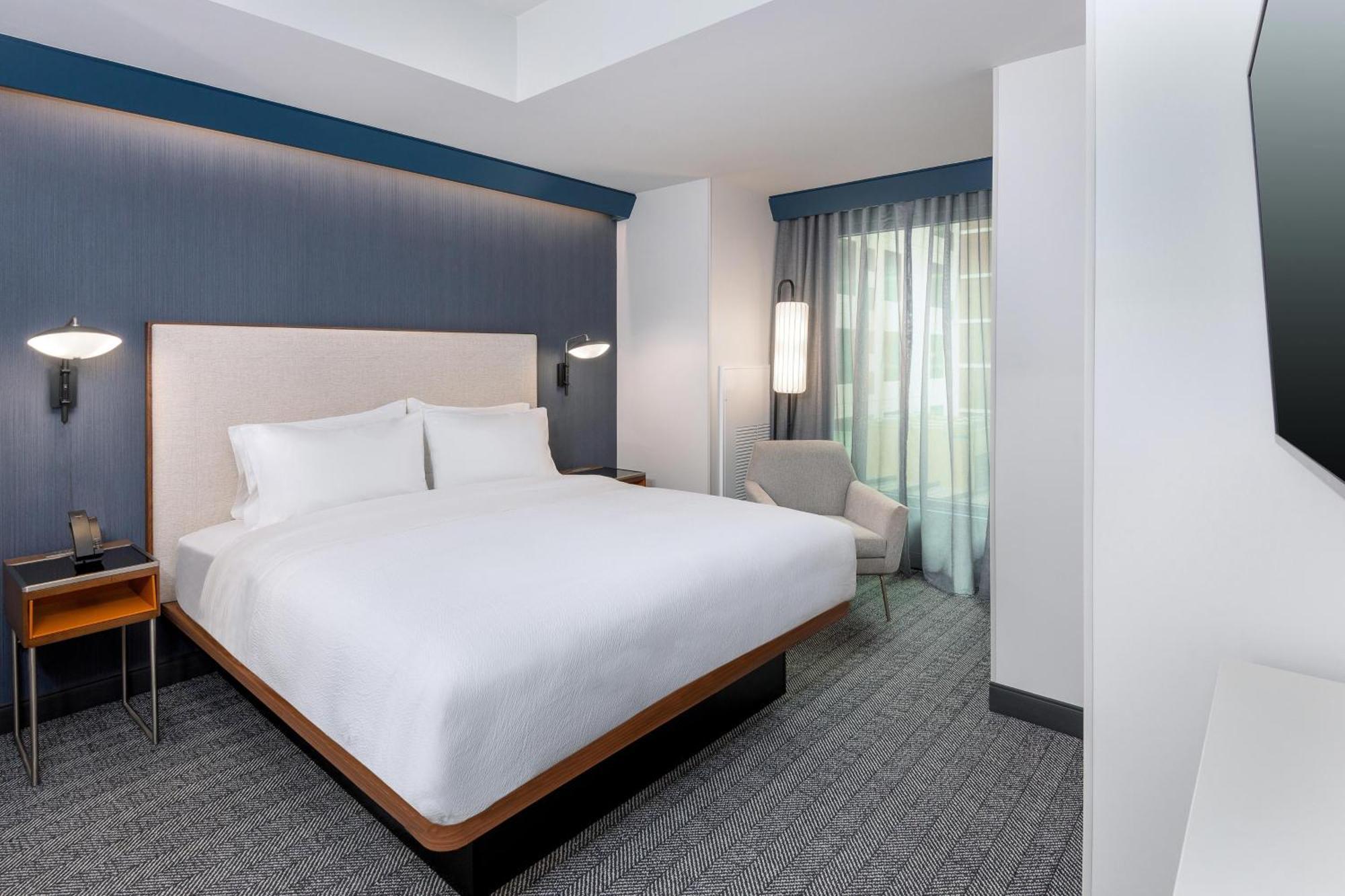 Courtyard By Marriott Atlanta Midtown Hotel Eksteriør billede