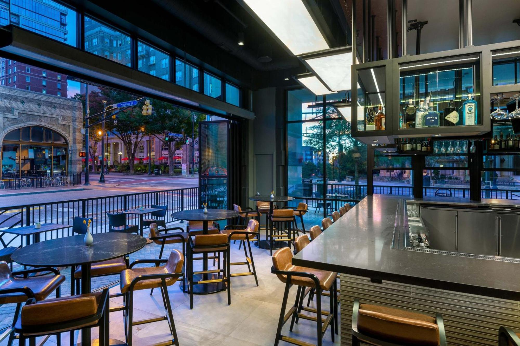 Courtyard By Marriott Atlanta Midtown Hotel Eksteriør billede