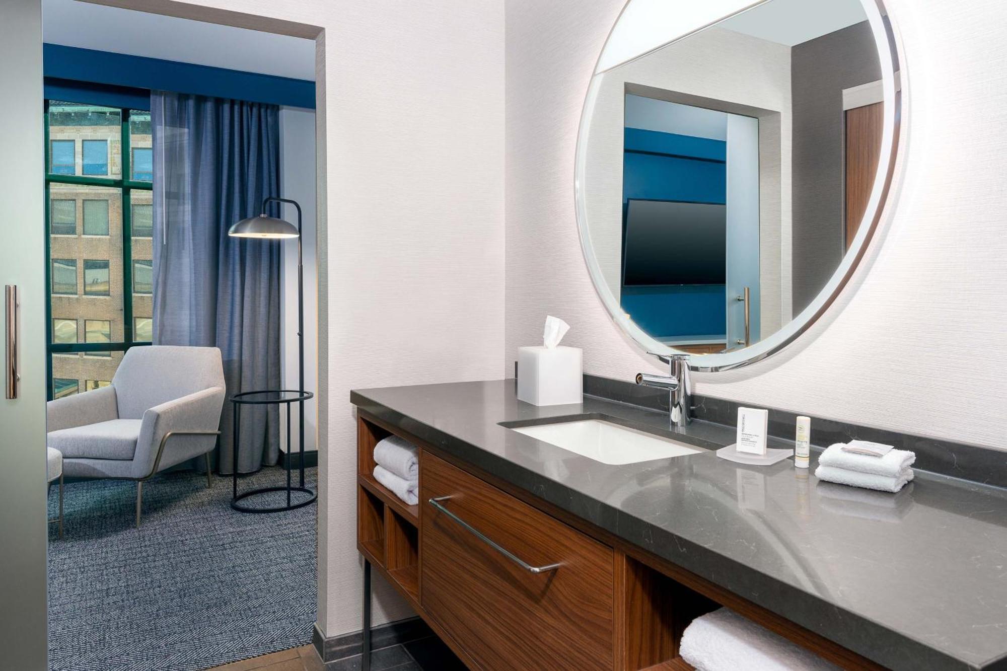Courtyard By Marriott Atlanta Midtown Hotel Eksteriør billede